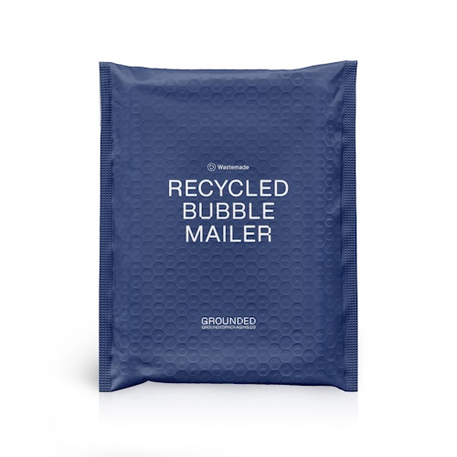 Recycled bubble mailer