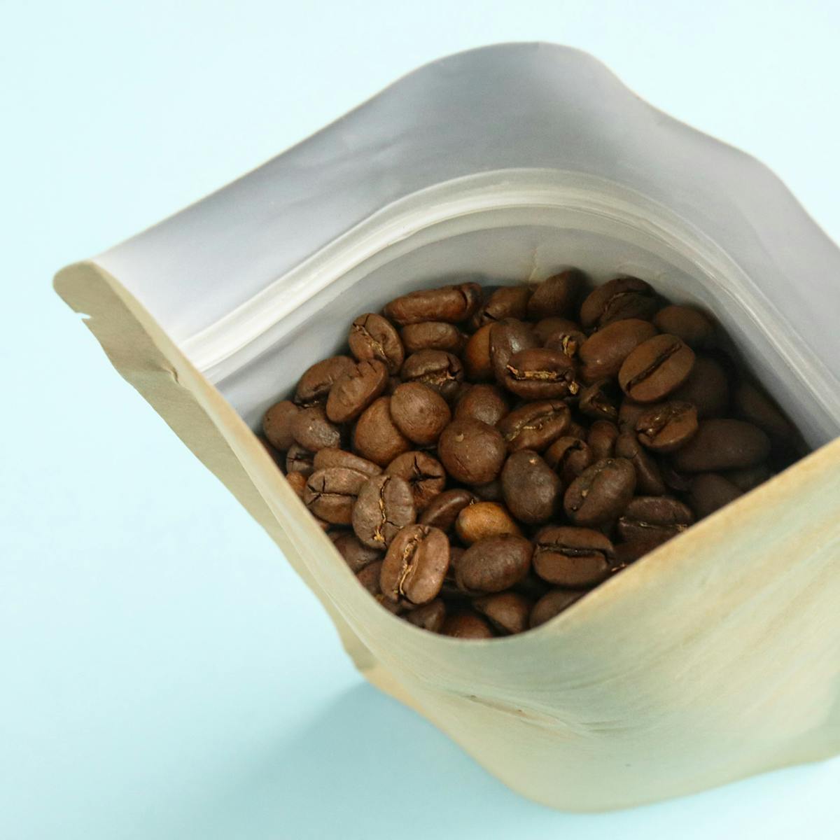 Plantmade™ recyclable coffee pouch with valve 5